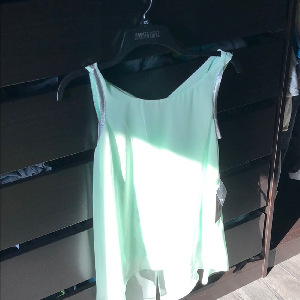 JLo tank